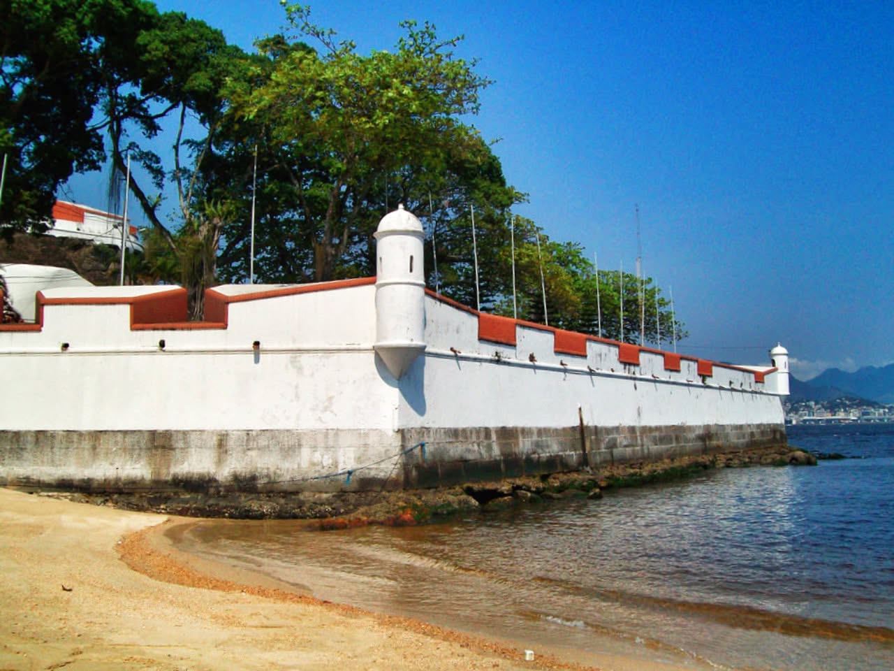 Outra vista de Forte do Gragoatá